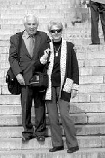 托平夫妇受邀到来到中国采访350.jpg