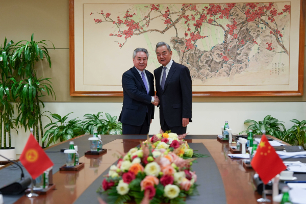 吉尔吉斯斯坦1.jpg