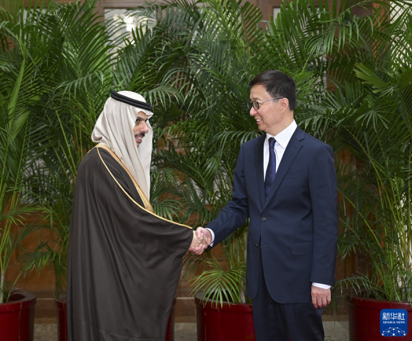 韩正集体会见 1.jpg