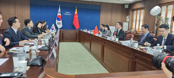 刘劲松2.jpg