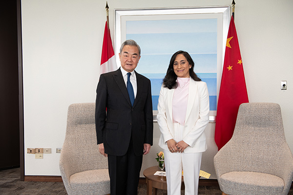 阿南德1.jpg