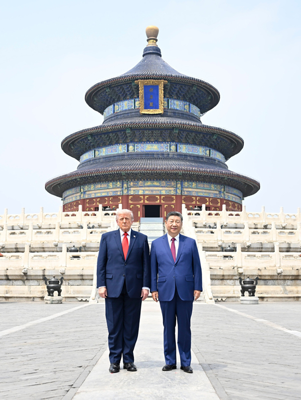 参观天坛2.600.jpg