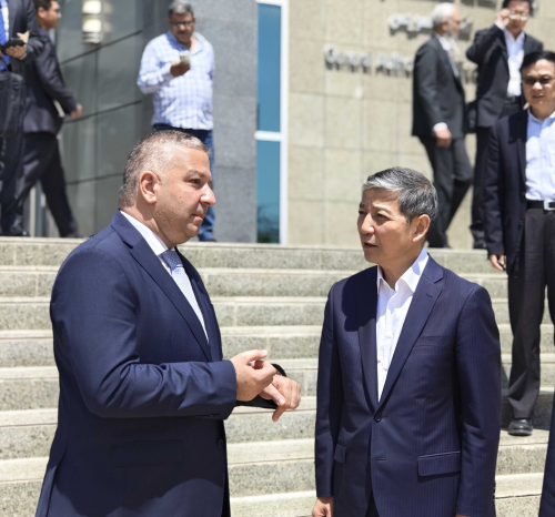 会见苏伊士运河经济特区南区副主席马特瓦里.jpg
