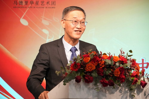 西班牙1_缩小大小.jpg