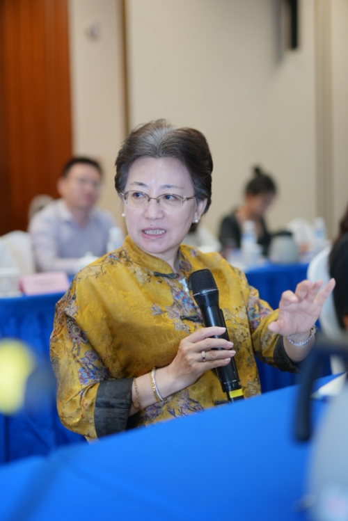 驻迪拜总领事欧渤芊出席总领馆举办的第二十届三中全会精神吹风会暨总领事媒体智库见面会_中华人民共和国外交部