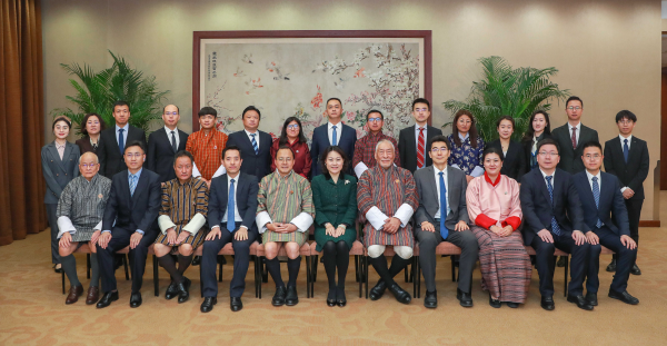 EGM15图片1.jpg