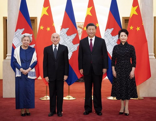 柬埔寨1_缩小大小.jpg