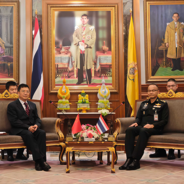 特使泰国1.jpg