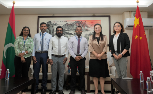Chargé d’Affaires a.i. of the Chinese Embassy in Maldives He Fen Meets ...