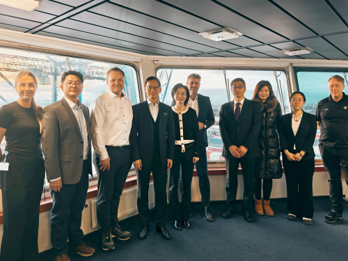 Chinese Ambassador to Iceland He Rulong Visits Icelandic Company ...