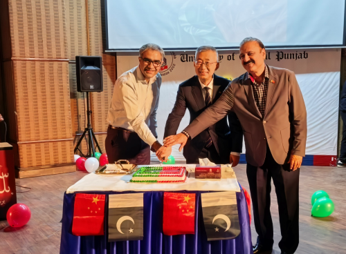 中旁大学2.jpg