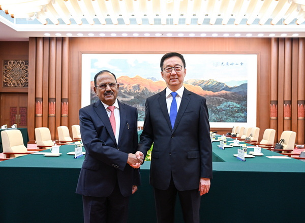 W926CttfPvuT3PY1.jpg