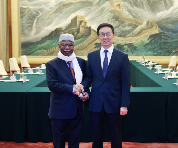 韩正 伊斯兰.jpg