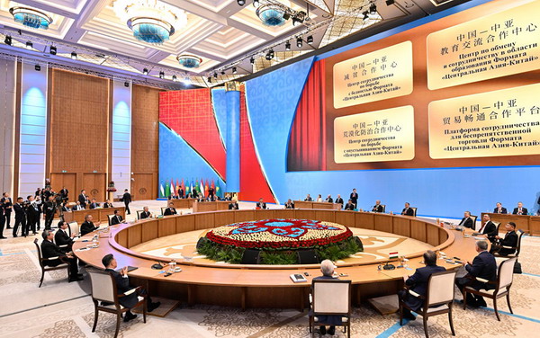 习近平出席第二届中国—中亚峰会并作主旨发言6_缩小大小.jpeg