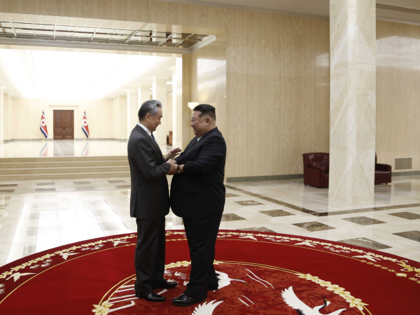 王 金正恩1.jpg