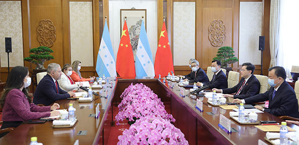 会见2.600.jpg