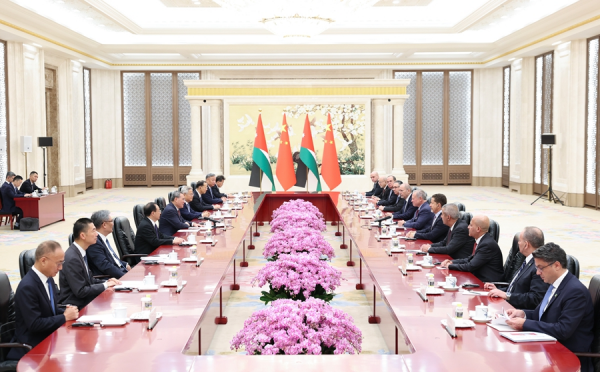 李强会见约旦国王阿卜杜拉二世.jpg