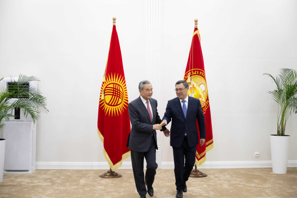 吉尔吉斯1.jpg