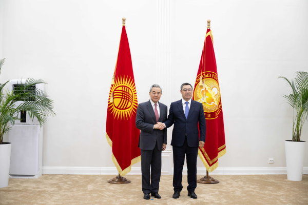 吉尔吉斯2.jpg