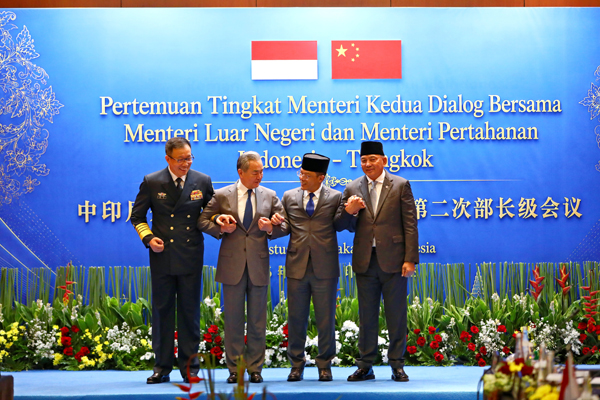 (2+2).2.600.jpg
