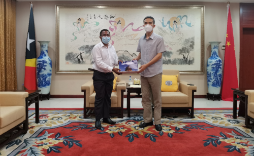 驻东帝汶大使肖建国会见东国家电视台台长若泽 中华人民共和国外交部