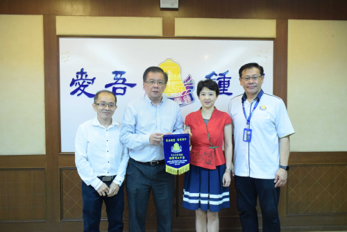 驻槟城代总领事丁巧走访槟城钟灵独立中学_中华人民共和国外交部