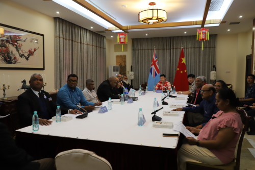 政党座谈会.jpg