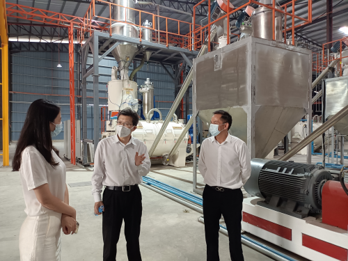 1-车间参观1.jpg